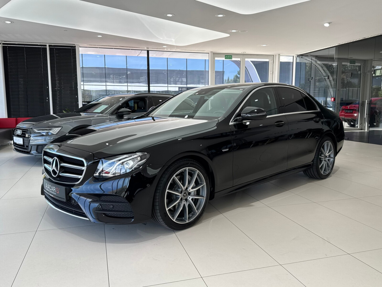 Mercedes-Benz E 200