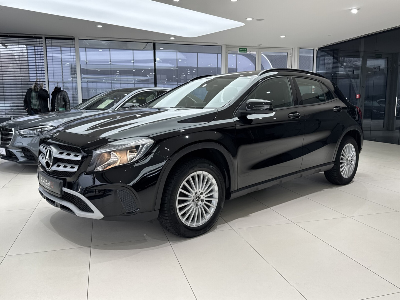 Mercedes-Benz GLA 180